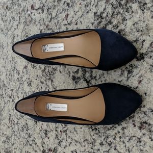INC Navy suede pumps